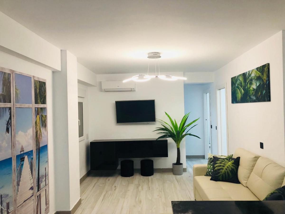 Apartamento Fabrynne Beach 马拉加 外观 照片