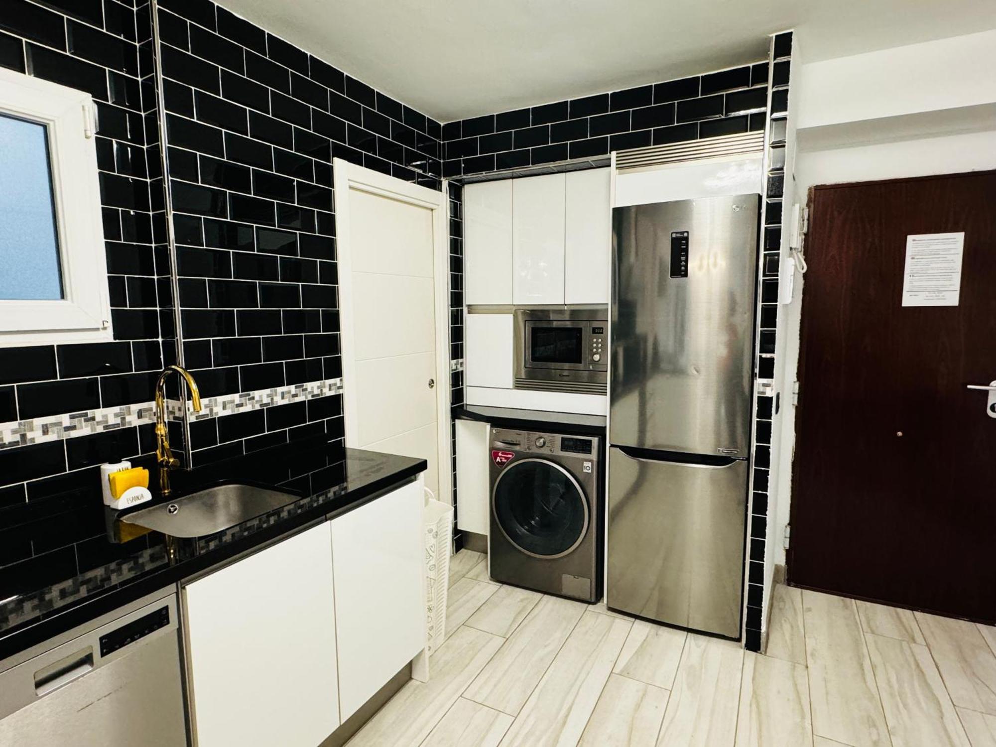 Apartamento Fabrynne Beach 马拉加 外观 照片