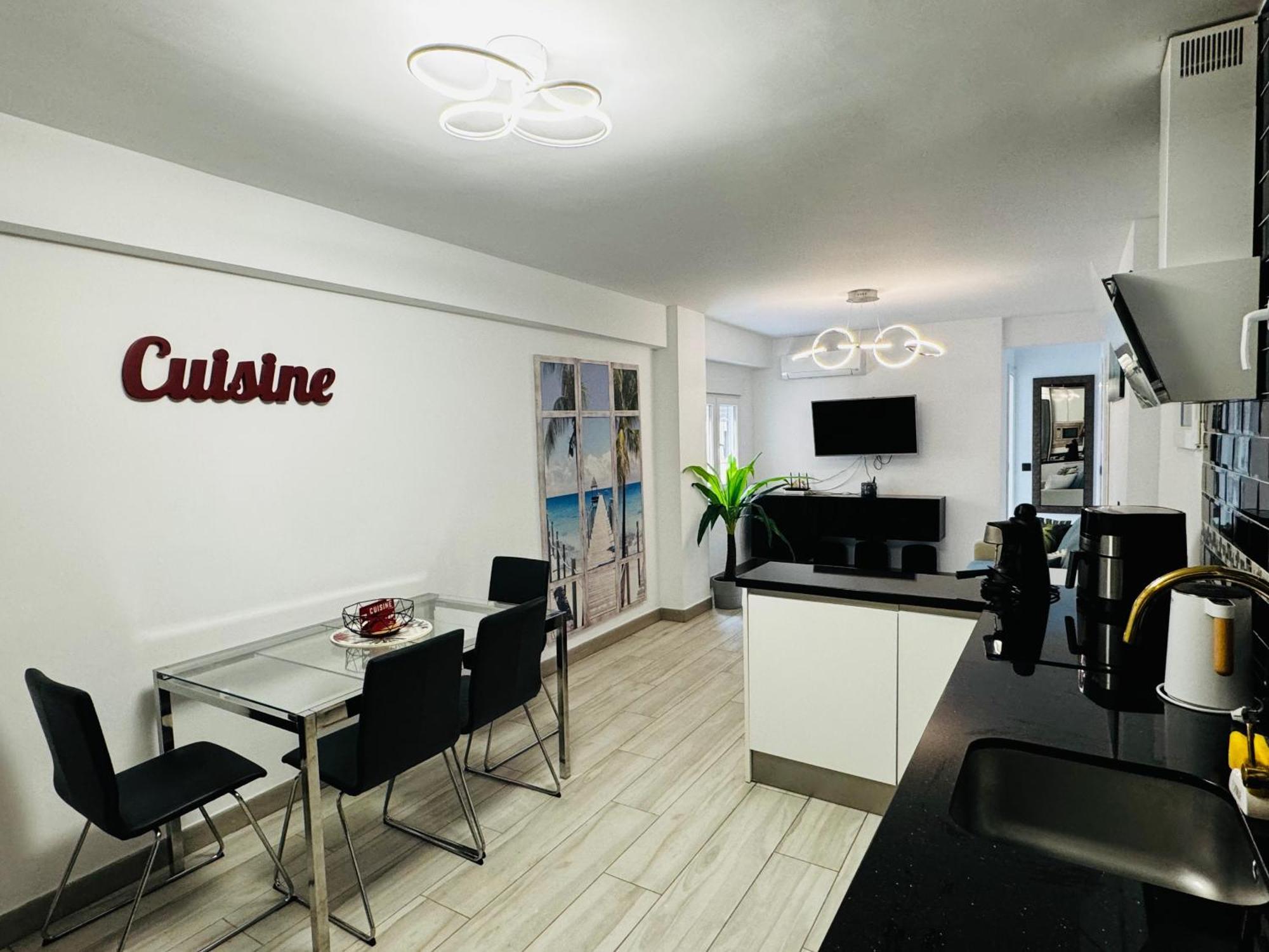 Apartamento Fabrynne Beach 马拉加 外观 照片