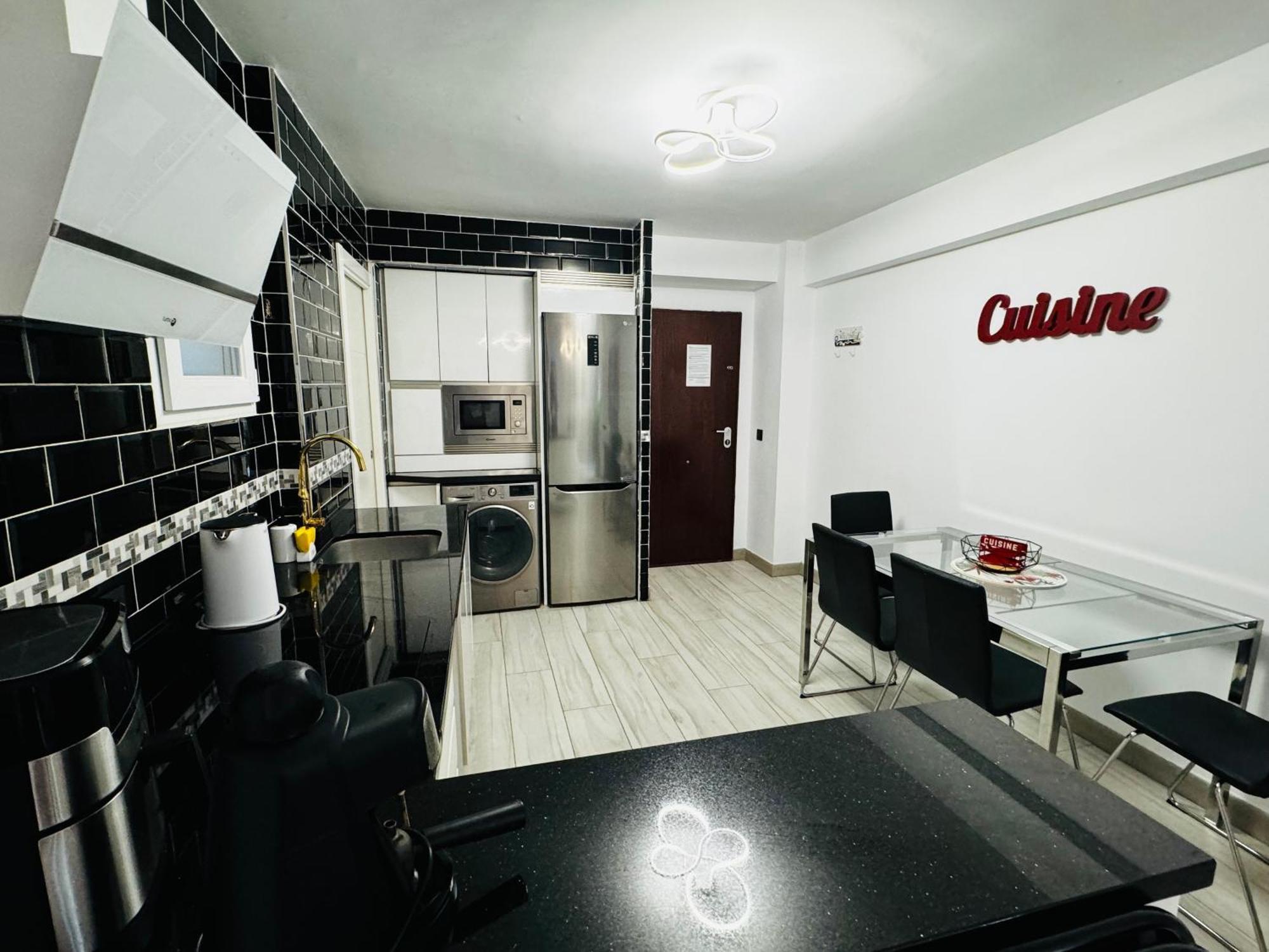 Apartamento Fabrynne Beach 马拉加 外观 照片